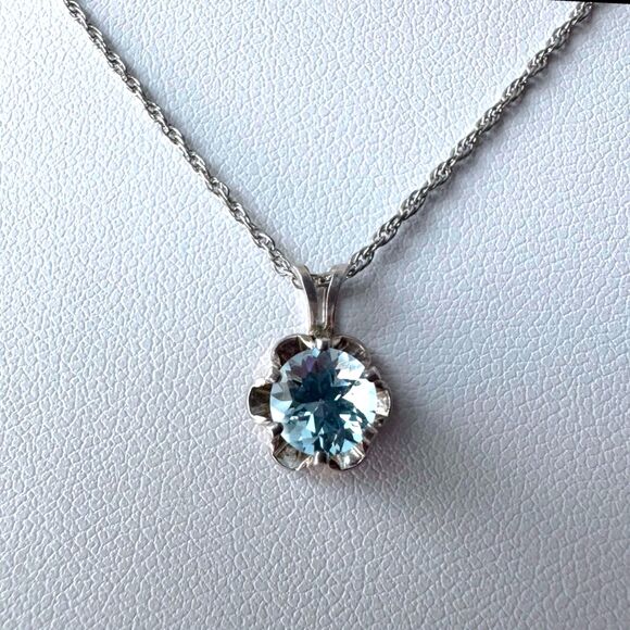 Vintage Sterling Silver Blue Topaz Pendant & Chain Necklace 18 inch, Solitaire - Picture 10 of 16